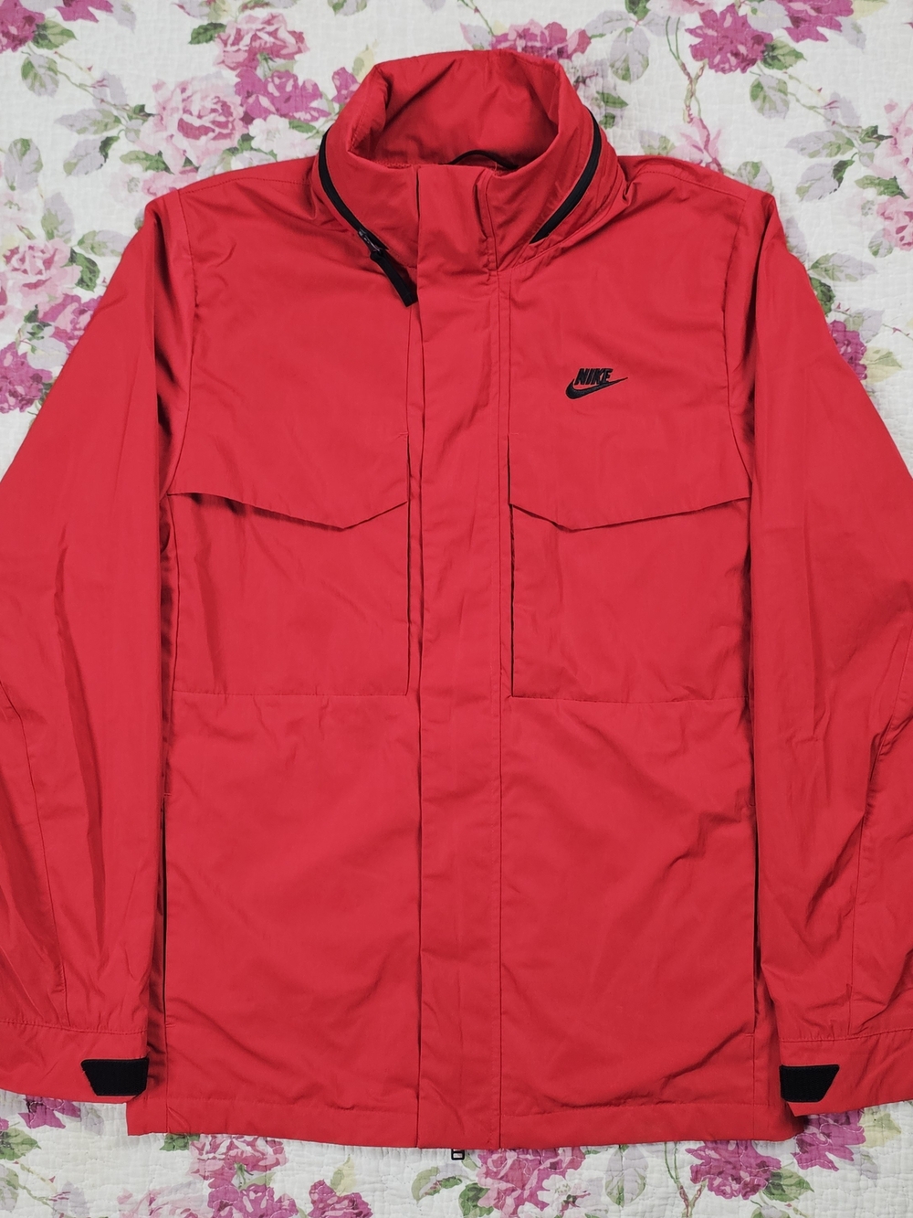 Nike Men's Full Zip Red M65 Full Zip Hooded Windbreaker Jacket